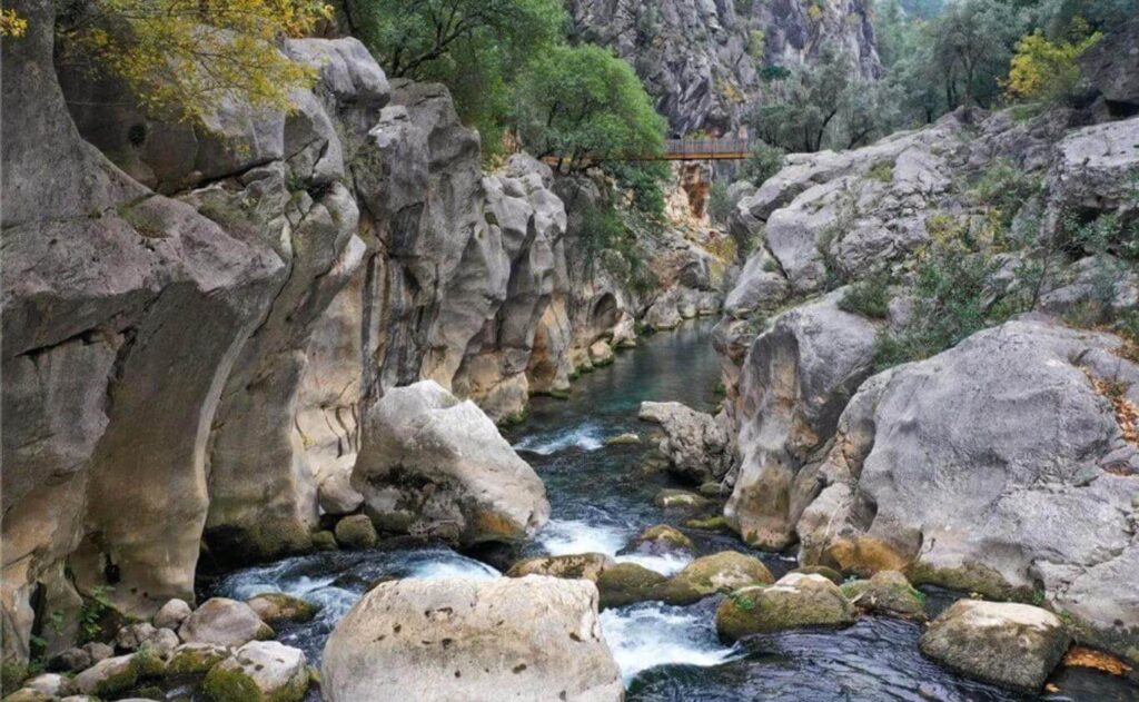 Karavan Kamp Yer - Yazılı Kanyon/Isparta